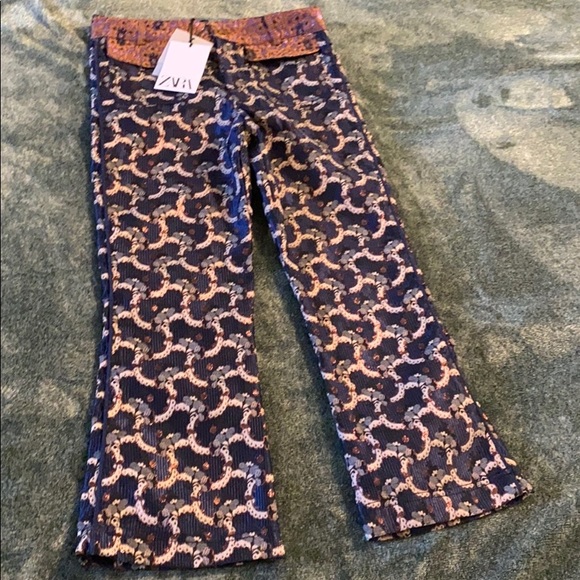 Zara - Picture 2 of 12